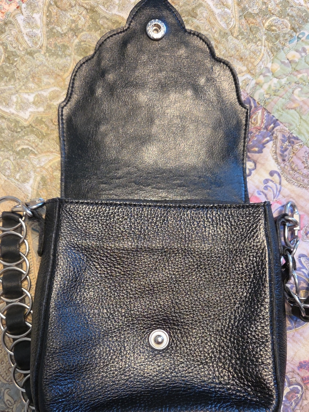 Harley-Davidson Black Leather Studded Heart Motif Bag - Picture 4 of 9